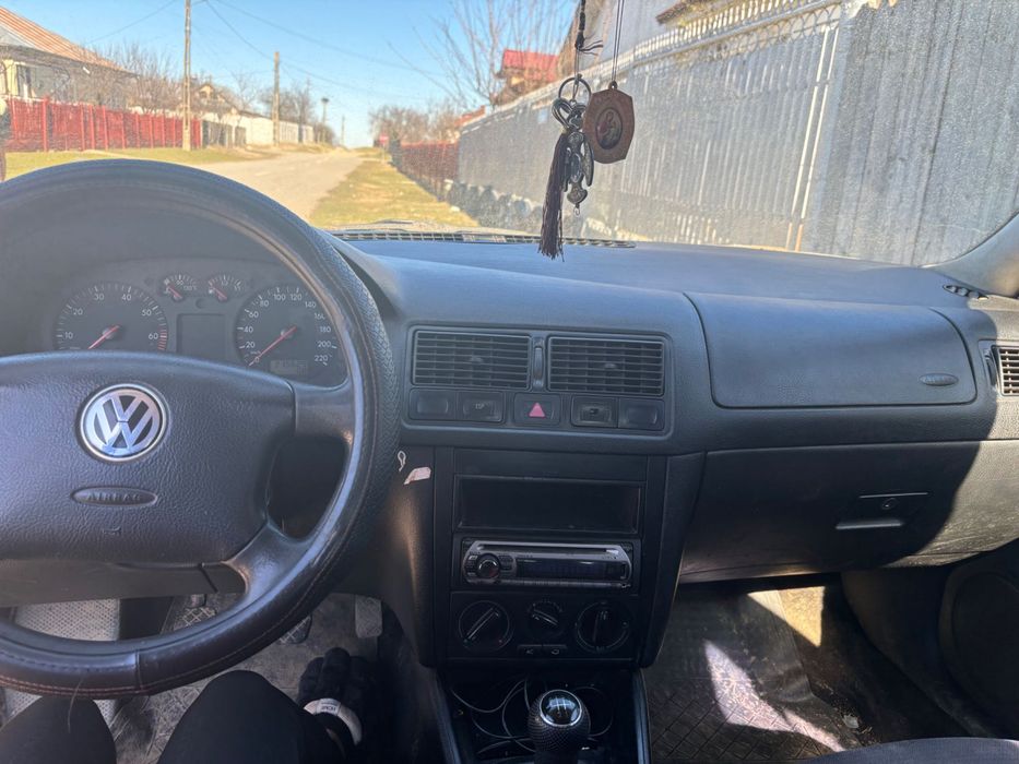 Vând sau schimb Golf 4 break