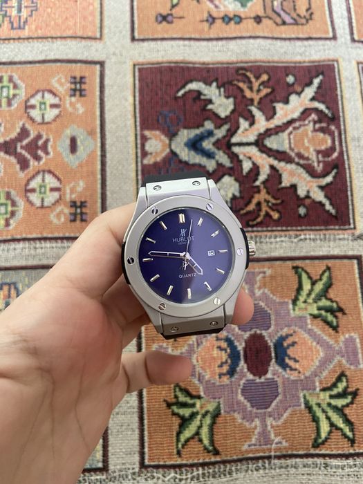 Часы hublot.