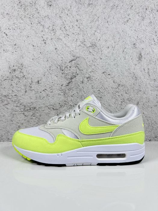 Nike Air Max 1 ‘87 Volt Suede