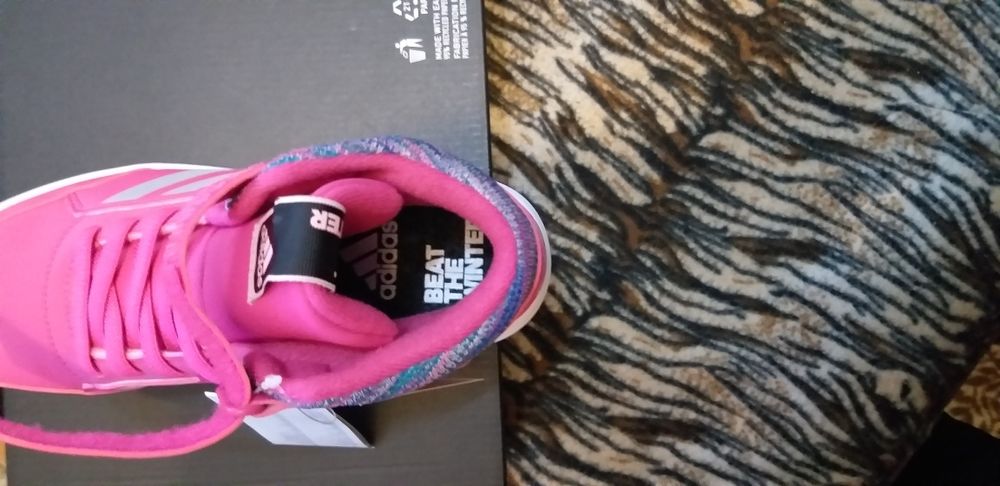 Маратонки на адидас.кецове адидас