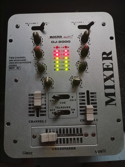 Mixer Audio Stereo CBC KM-30 BONUS încă un mixer și un K Box