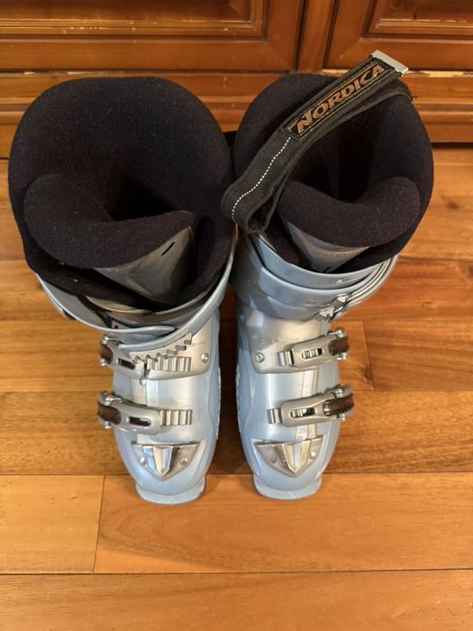 Ски обувки  нови