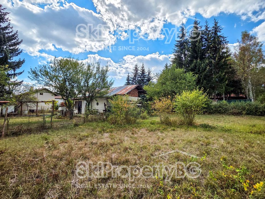 Парцел с разрешение за строеж в близост до язовир Искър!