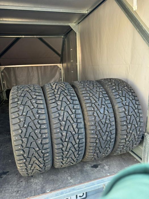 Pirelli Ice Zero 215/55/18