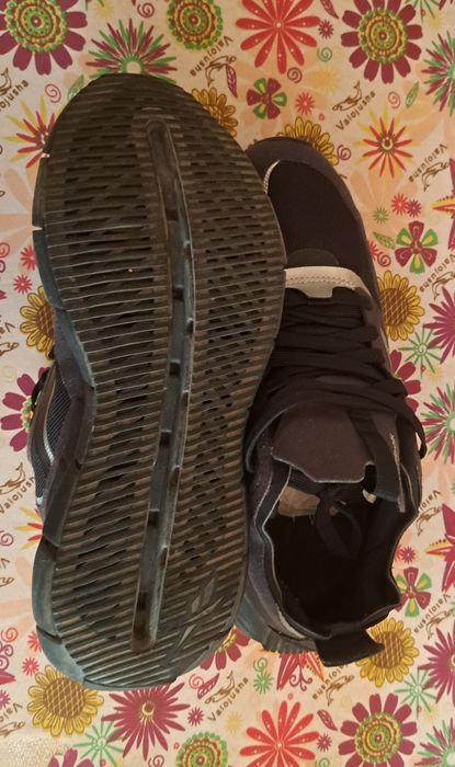 Кроссовки фирма Reebok оригинал,  размер 38.5