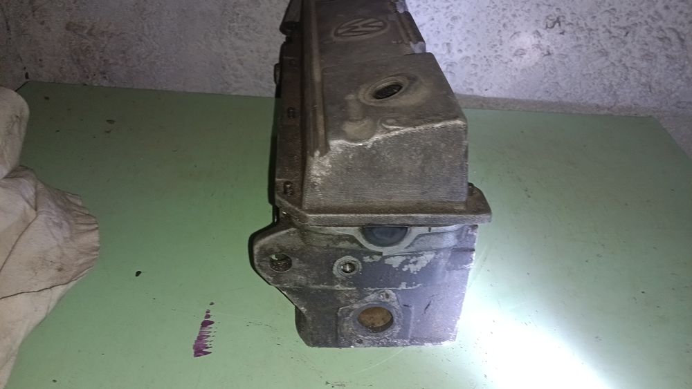 Головка двигателя Пассат 1.8