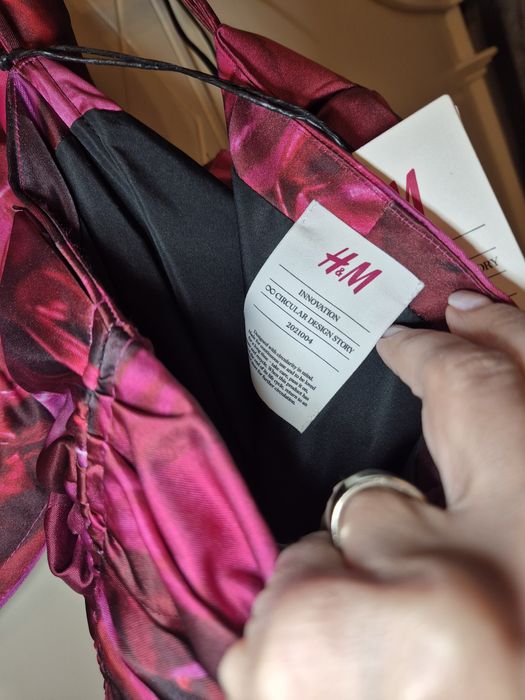 Rochie H&M Innovation circular design