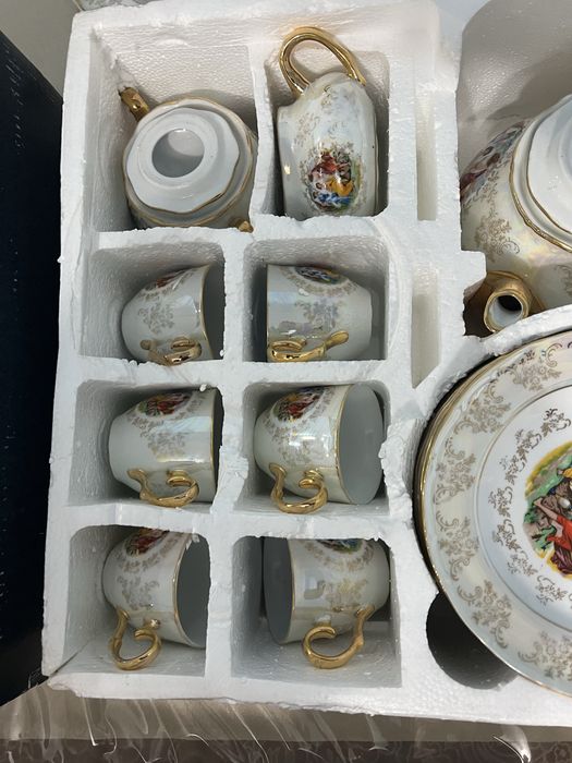 оригинальная сервиз Мадонна Thun 1794 Чехия 6 персон 24К Gold