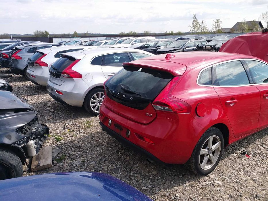 Piese Sh + Accesorii Volvo V40 Model 1998-2018