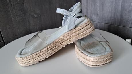 Босоножки для девочек