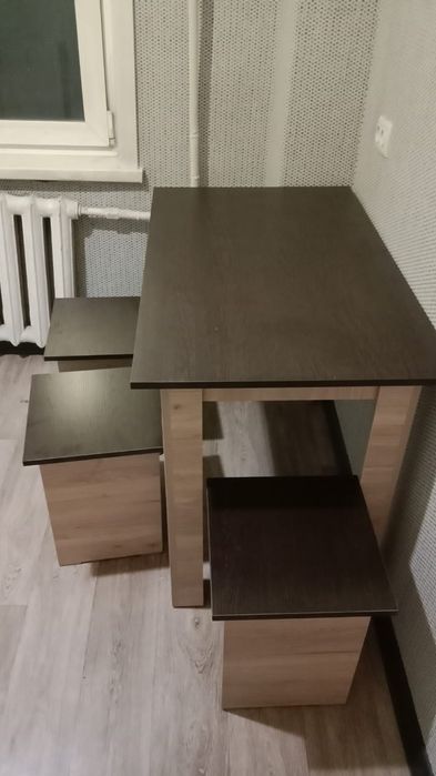 Стол кухонный новый