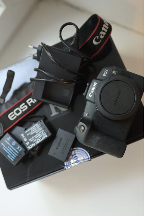 Полнокадровая камера Canon eos RP