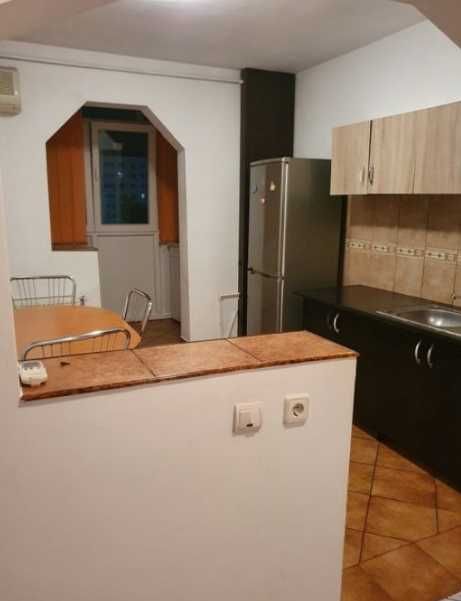 Дава се под наем Двустаен апартамент в Пловдив, Южен - 60 кв.м за 255 € - Снимка #1