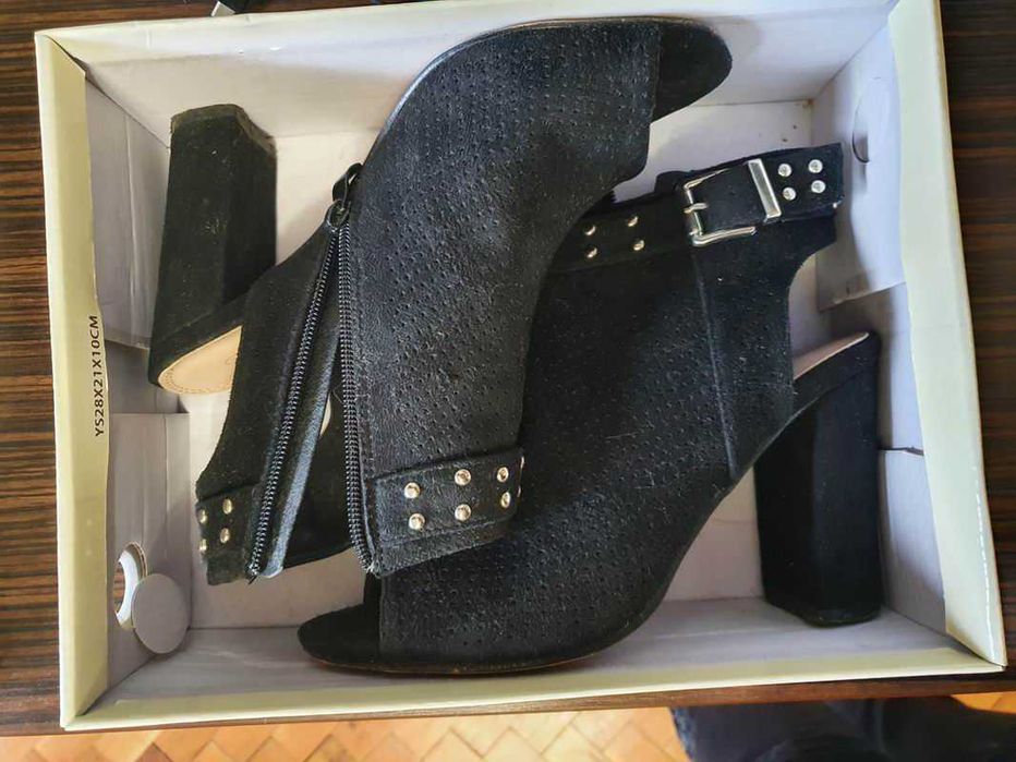 Продавам дамски обувки