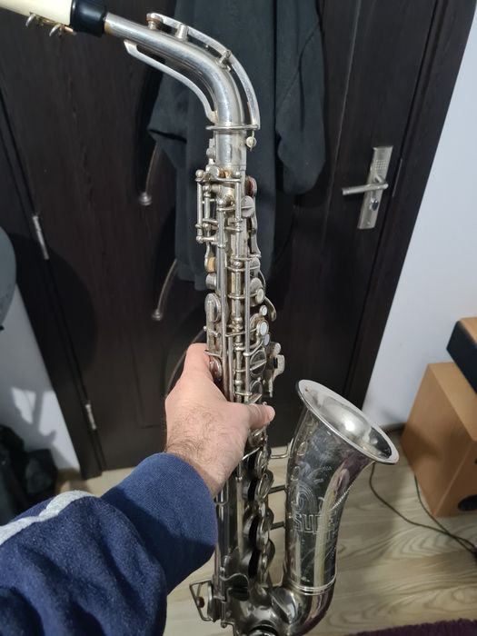 Saxofon Original ieftin
