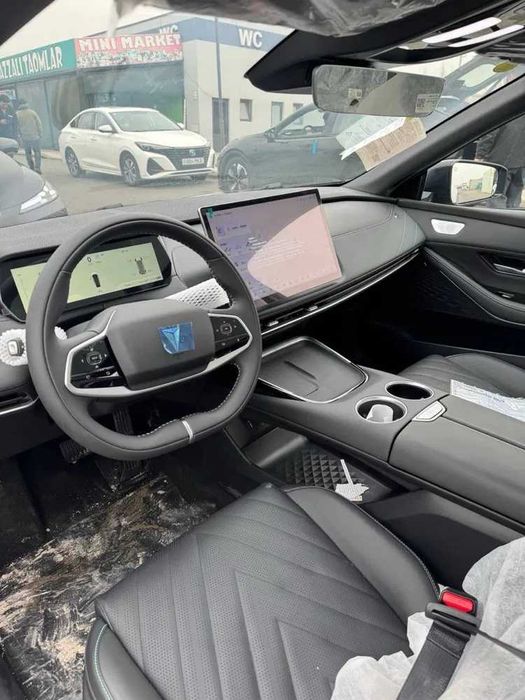 Changan Deepal SL03 200 Max naqd va foizsiz rassrochka