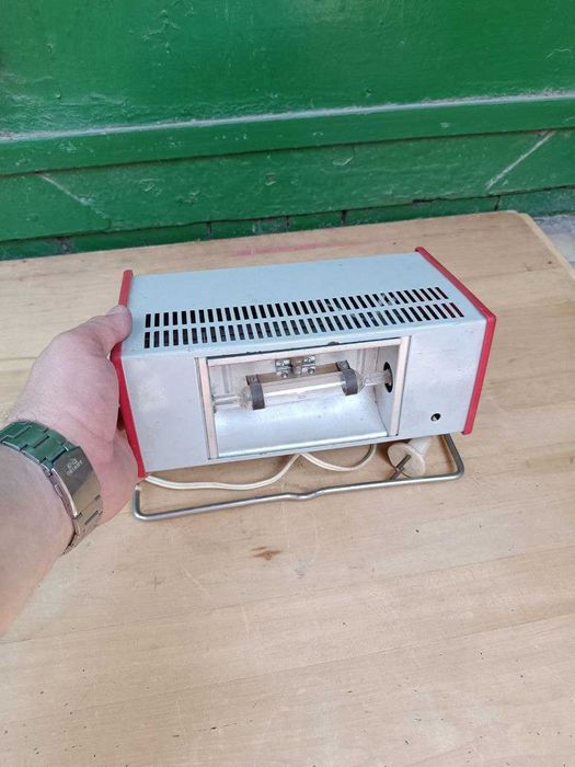 Продам кварцевую бактерицидную лампу