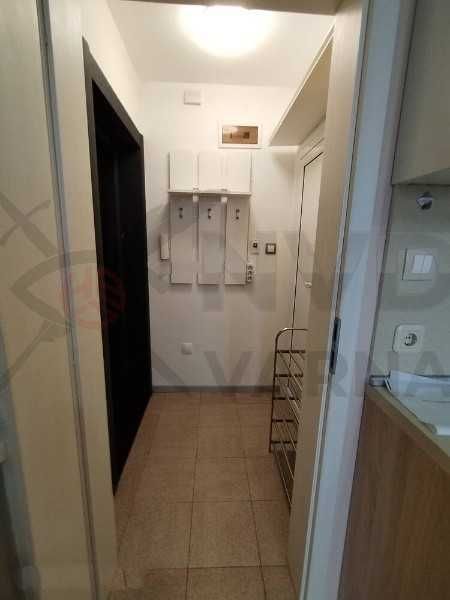 Двустаен апартамент в Колхозен Пазар! 21836492