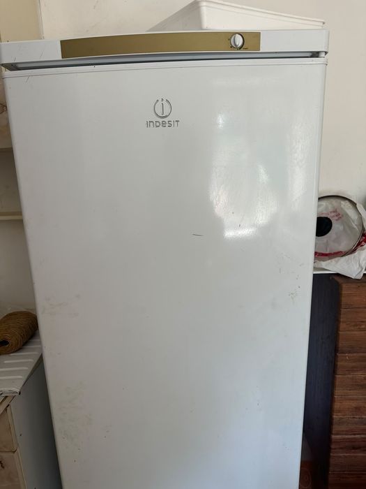 Морозильник Indesit
