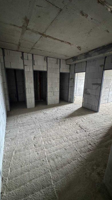 Продаётся 2х комн квартира на 7 этаж Горгаз Саодат