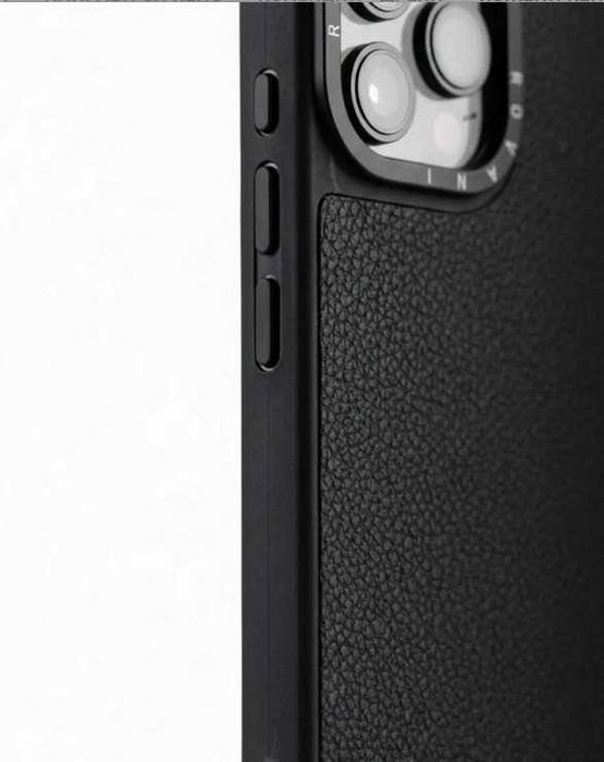 Калъф от естествена кожа за IPhone 16/17