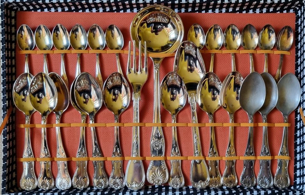 Set tacamuri placate cu argint