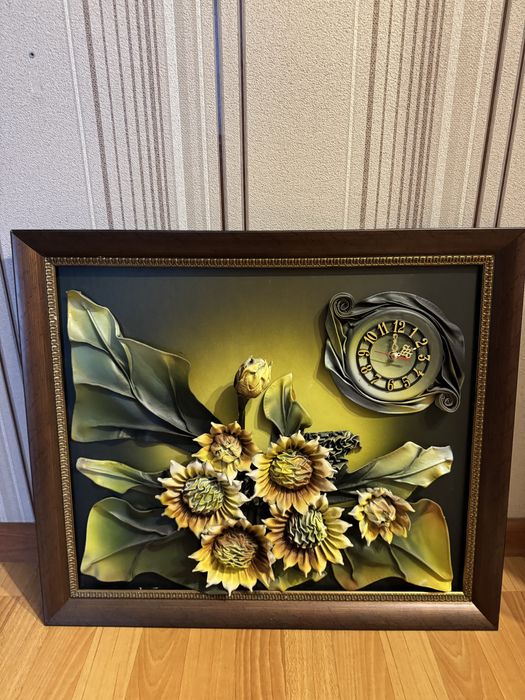 Картина с часами