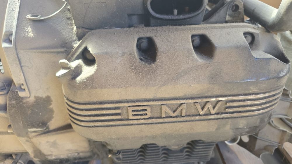 Продам запчасти от мотоцикла BMW