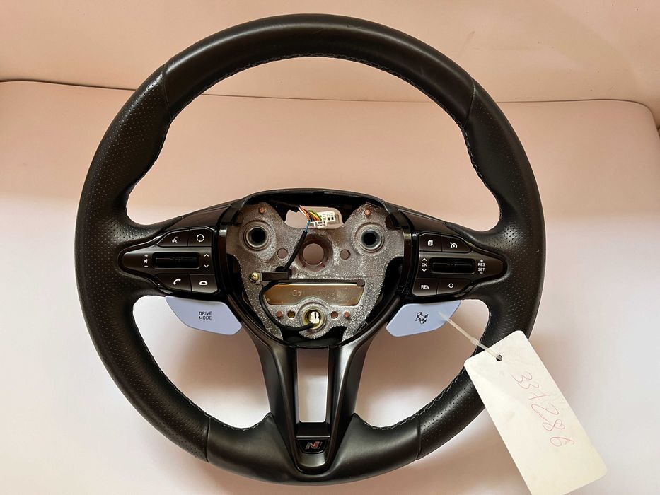 Оригинален с перфорирана кожа Мулти волан Hyundai i30 N Хюндай и30 н