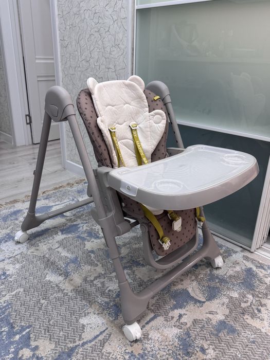 Продам десткий стульчик для кормления