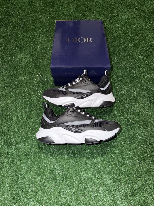 Dior B22