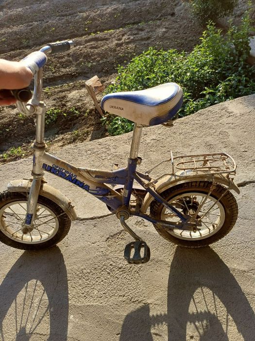 Велосипед Урал & Кама & 2 маленьких велика и самокат маленький. б/у