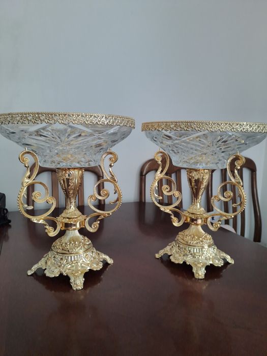 Продам хрустальные вазы