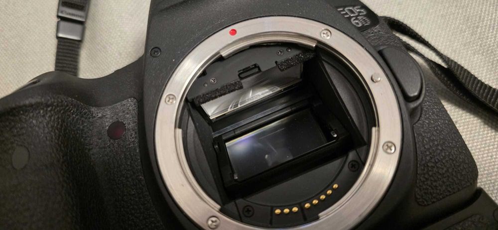 Canon 6D, full frame, Sigma 24-70 mm f2.8, blit Canon, 41570 cadre