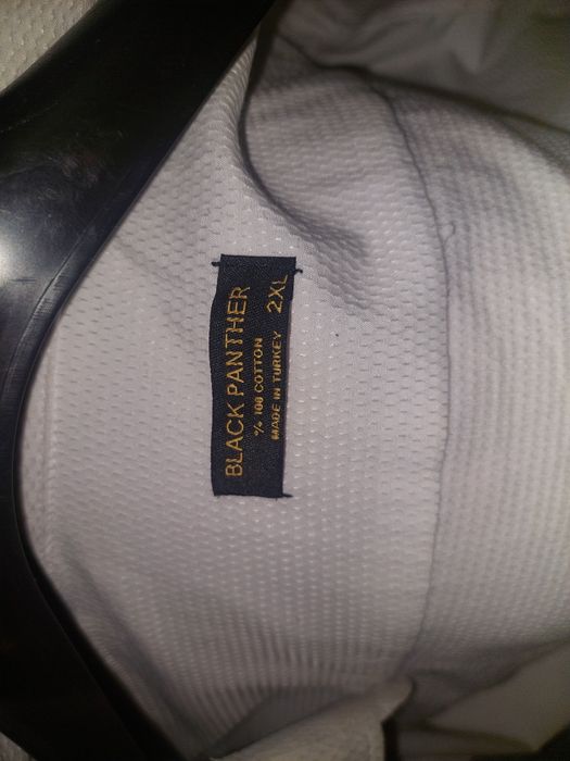 Костюм съдържащ панталон риза елек сако и обувки