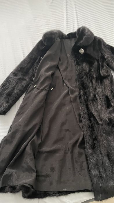 Продам норковую шубу