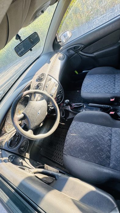 FORD Focus 2001 — imagine 4