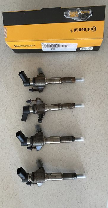 Дюзи 2 броя Citroen C4  2011  перфектно работещи