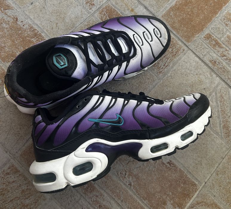 Nike Air Max Plus -37,5 оригинални, лилав преливащ модел, с кутия