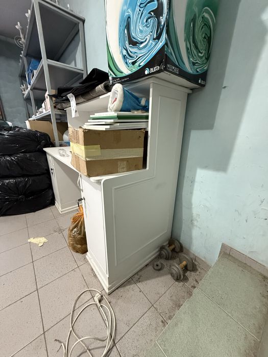 Стол для ресепшена, офиса, учебы