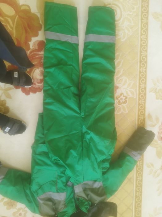 Спецовка зимны НОВЫЙ есть штаны