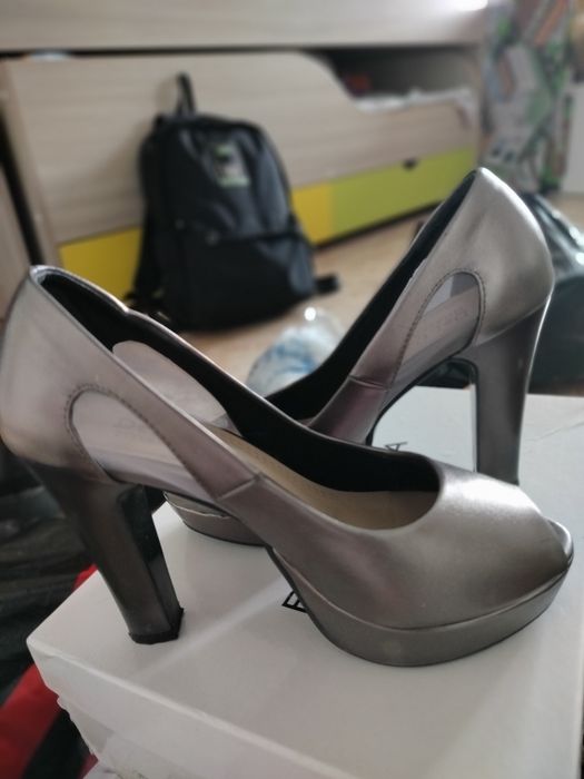 Продам женский обувь