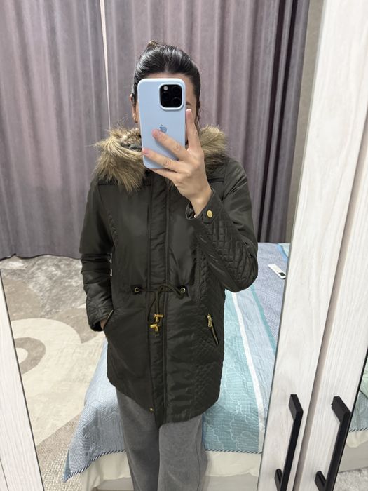 Абсолютно новая  Женская теплая куртка