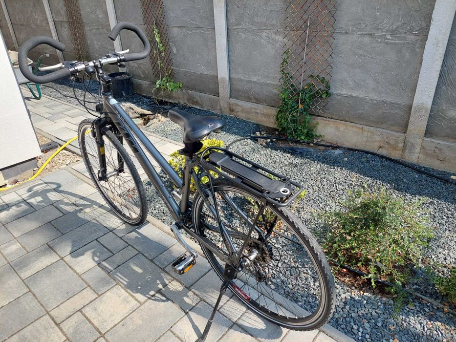 Vand bicicleta KTM; 700 65C; 3x9 viteze; frane hidraulice; cadru Al