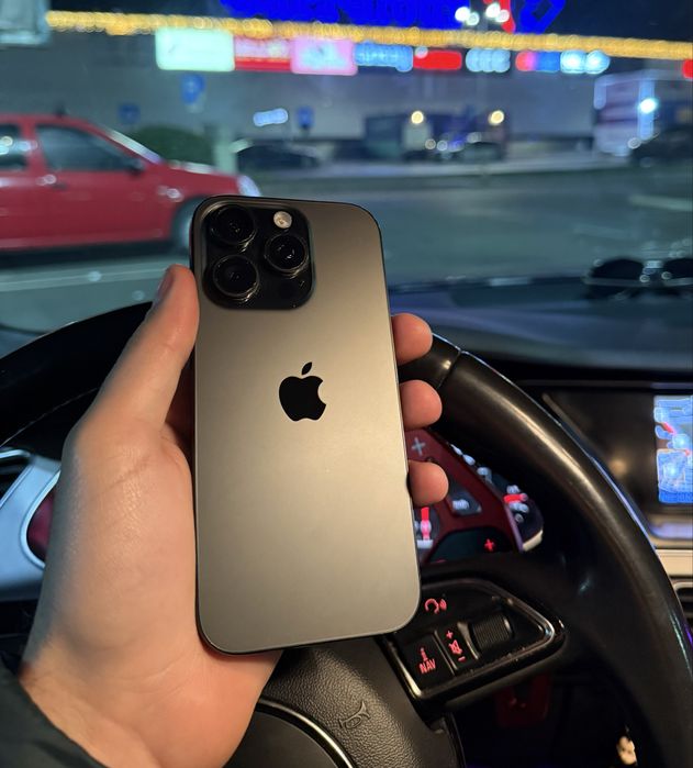 Vand iPhone 16 PRO black 96% bateria