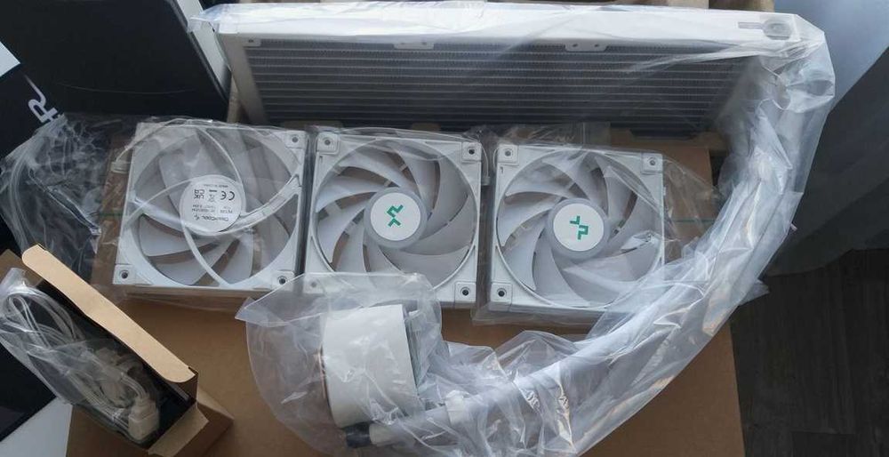 Кулер Водянка для процессора Deepcool LS720 белый