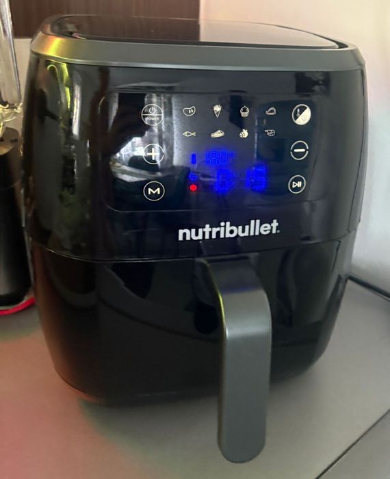 Friteuza cu aer cald