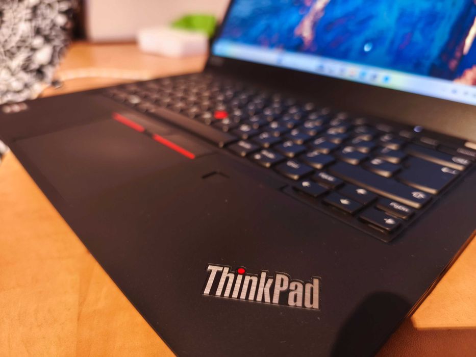 Лаптоп Lenovo Thinkpad T495, 16gb DDR4 RAM, 512GB NVME SSD,  AMD 5 PRO 3500U
