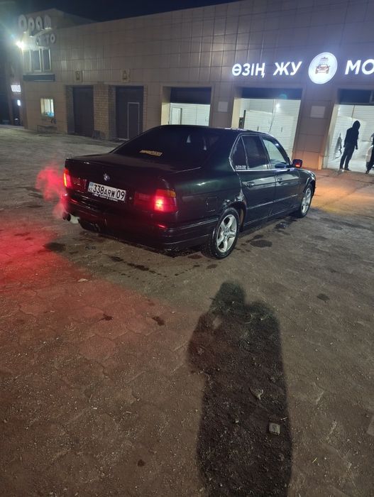 Продам BMW e34 520I