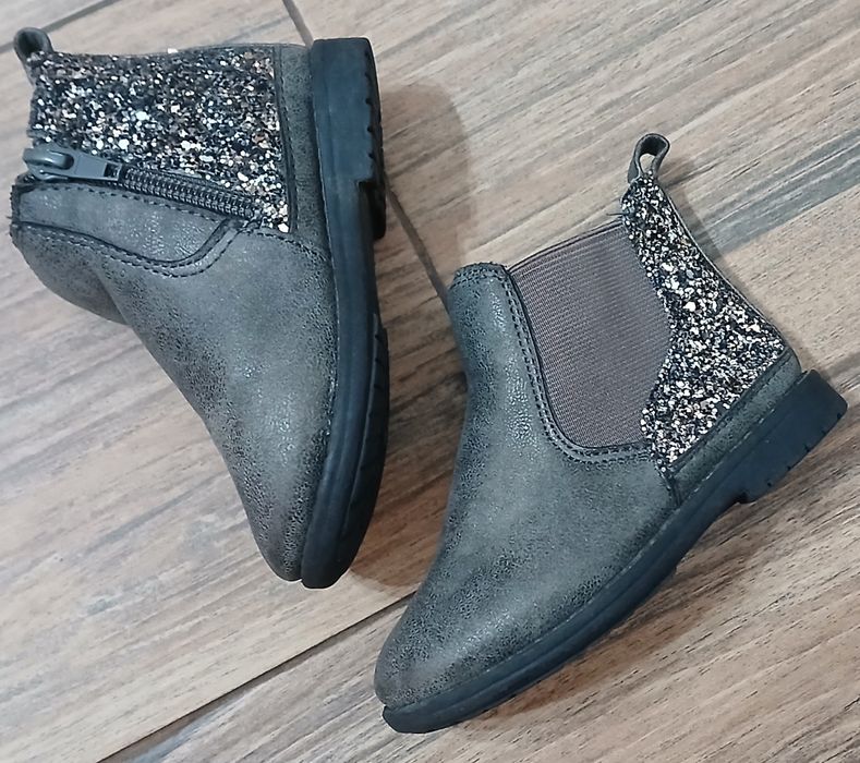 Incaltaminte pt fetita marimea 22